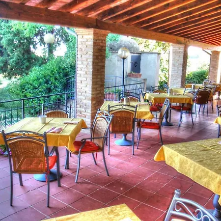 Hotel Residence Villa Rioddi 3*